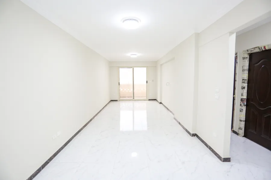 شقة للبيع 135 م السيوف (ش احمد بن حنبل متفرع من جميله بو حريد )