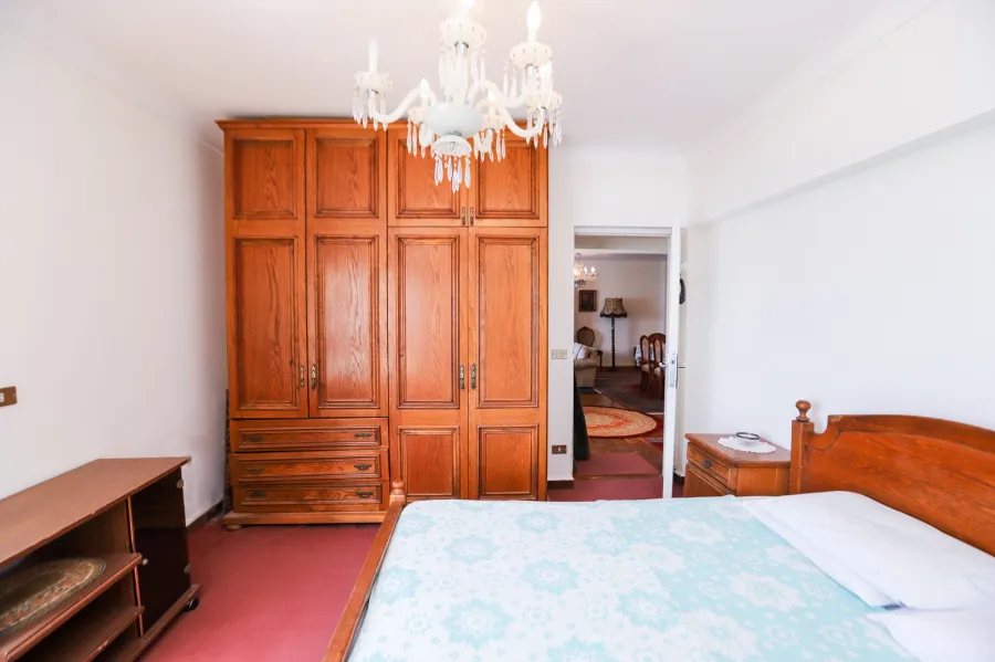 شقة للايجار مفروش 140 م ستانلى (على البحر مباشرة)