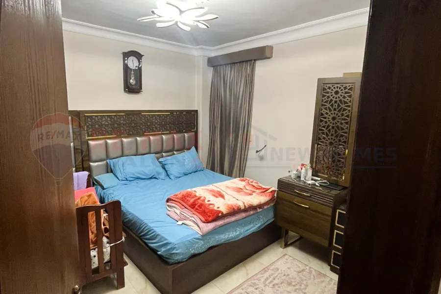 شقة للبيع 90 م سيدي بشر (ش جمال عبد الناصر مباشرة)