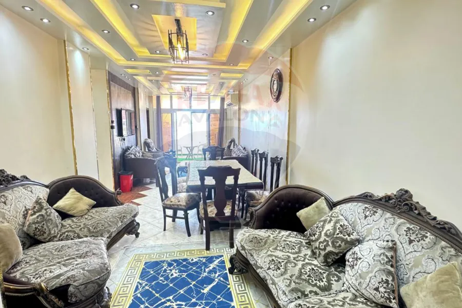 شقة للايجار المفروش 180 م  ميامي (ش اسكندر ابراهيم)