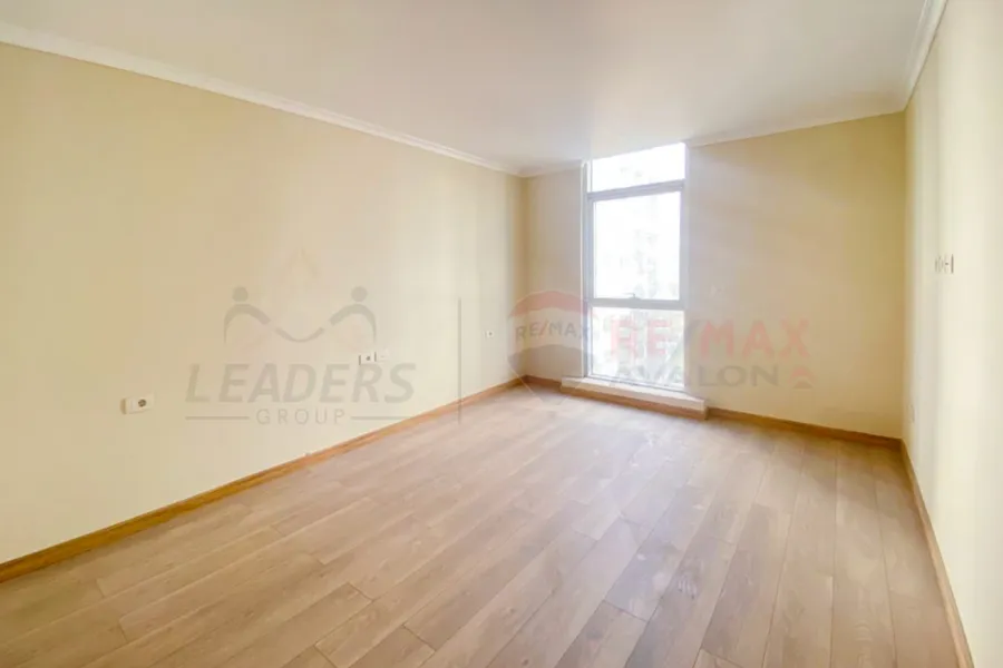 شقة للايجار 202 م سموحه (جراند فيو)