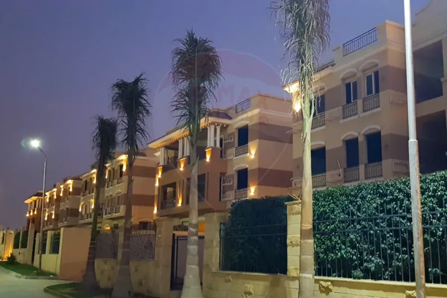 Apartment for sale 190 m buildings + 300 m garden new cairo (Nasa company - infront of madinaty)