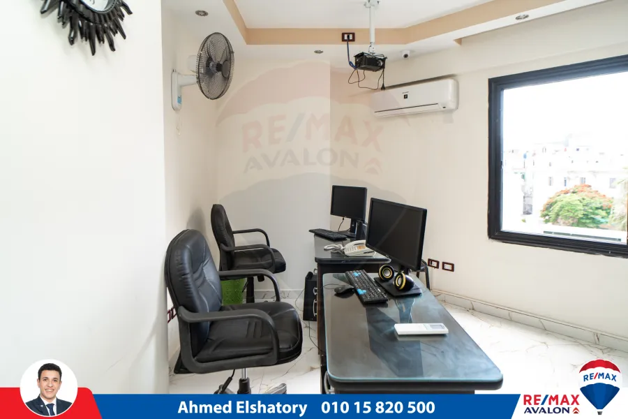 مقر إداري مفروش للبيع  150م محطة الرمل  (شارع شاكور الرئيسي)