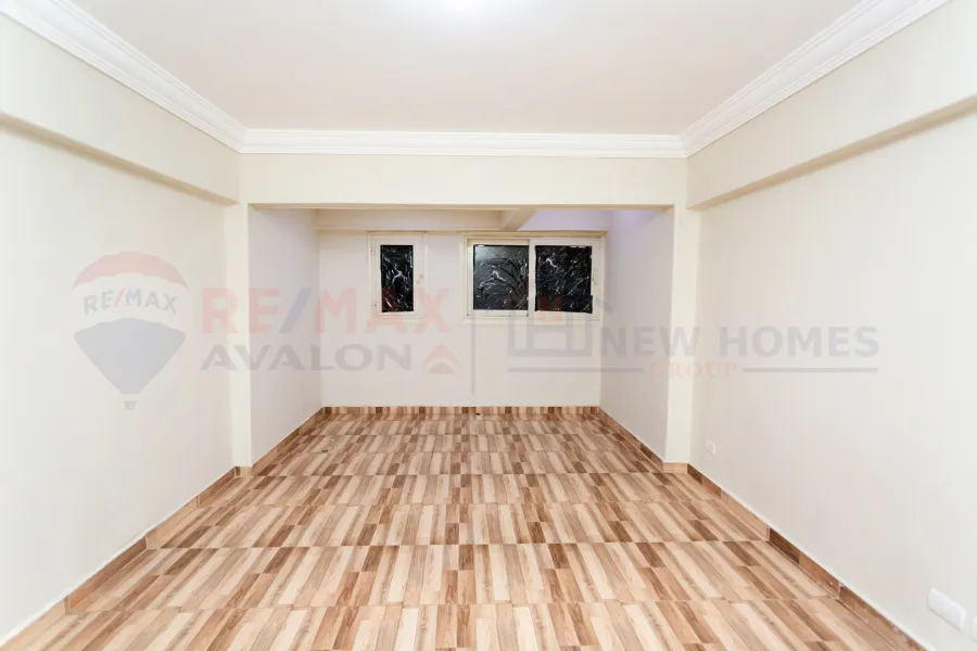 شقة للبيع 189 م سموحة (كومباوند الاتحادية)