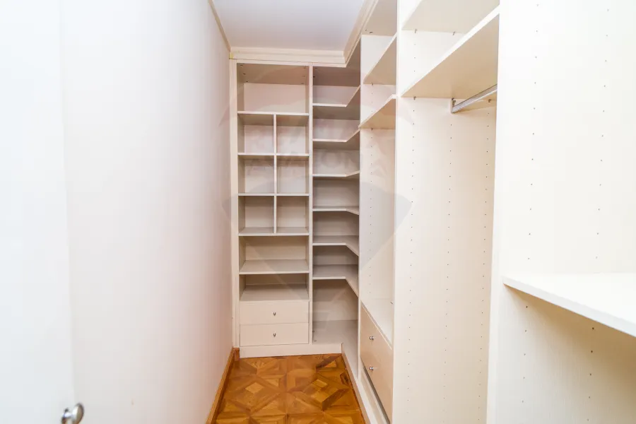 شقة للبيع 270 م كفر عبده (عمارة براند)