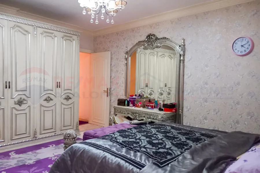 Apartment for Sale 180 m East Smouha ( beside Al-Ittihad Club )