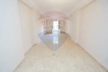 شقة للايجار 160 م فلمنج (ش احمد توفيق )