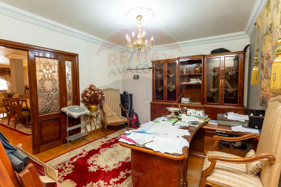 شقة للبيع 294 م سموحة (بجوار مسجد على بن ابى طالب)