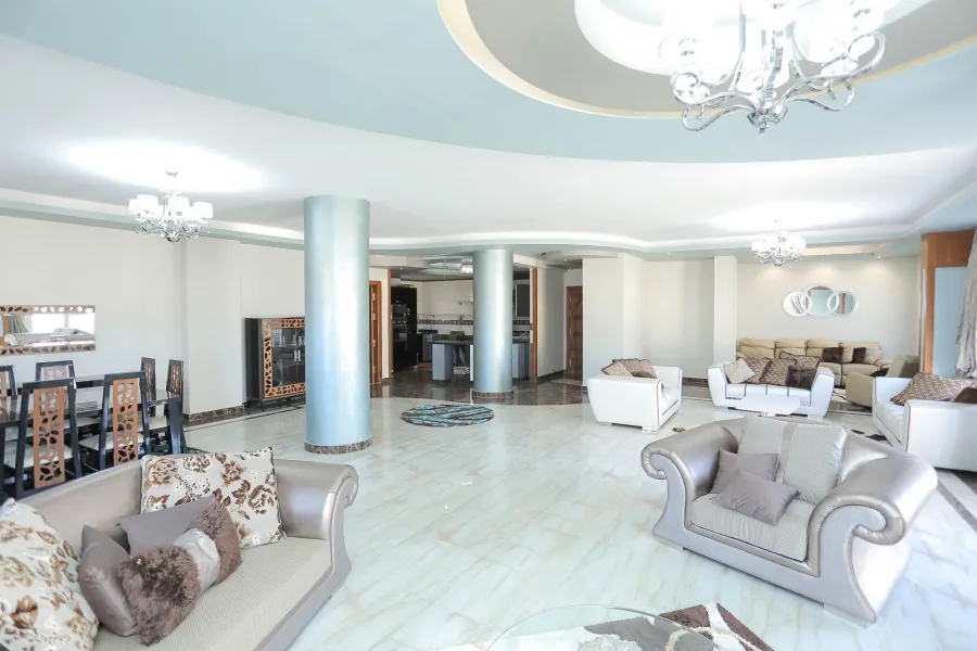 شقة للبيع 600م ميامى الجديدة (ش مصطفى كامل الرئيسى - كومباوند ميامى جراند بلازا)