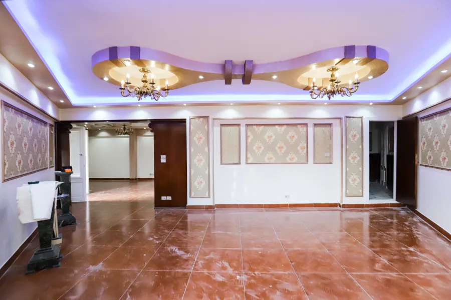 Apartment for sale 325 m Smouha (Bahaa Eldin Elghatwary St.)