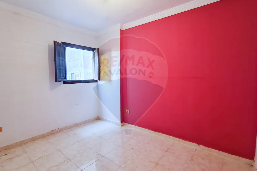 شقة للايجار 120 م الابراهيمية (خطوات من مول لاجيتيه)