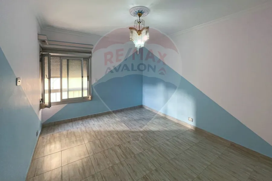 شقة للايجار 115 م سموحة (ش اديمون فريمون)