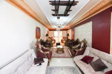 شقة للبيع 200م المندرة (كليه الدراسات الاسلامية)