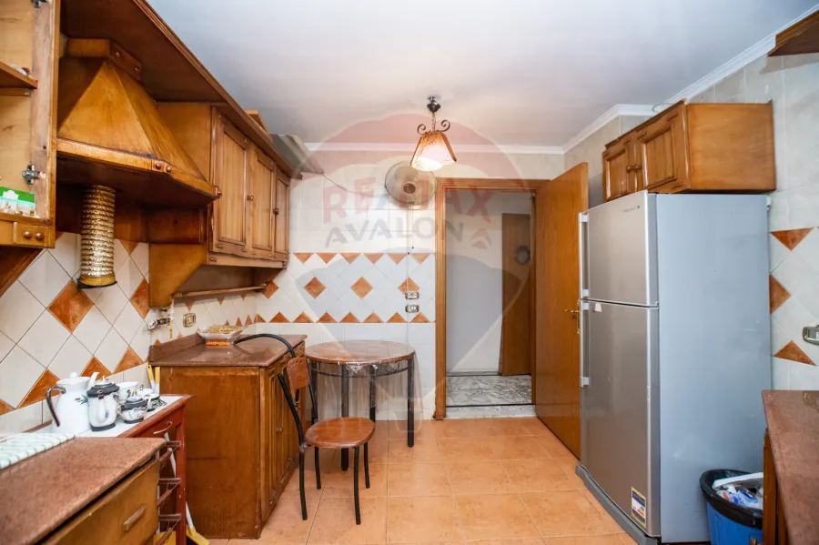 شقة للبيع 265 م رشدي (ش رشدي باشا)