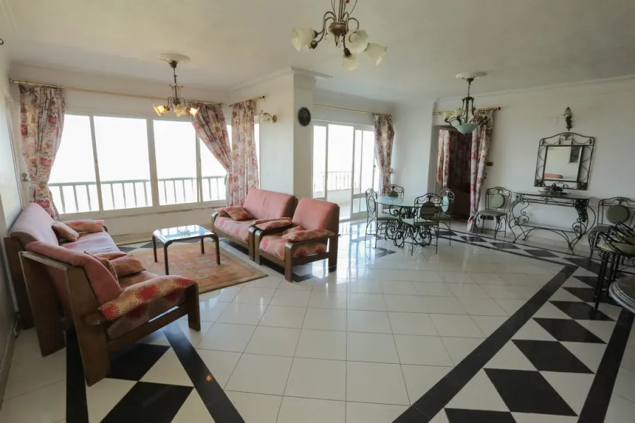 Furnitued Apartment for Rent 160m El-Montazah (Sheraton El-montazah Tower)