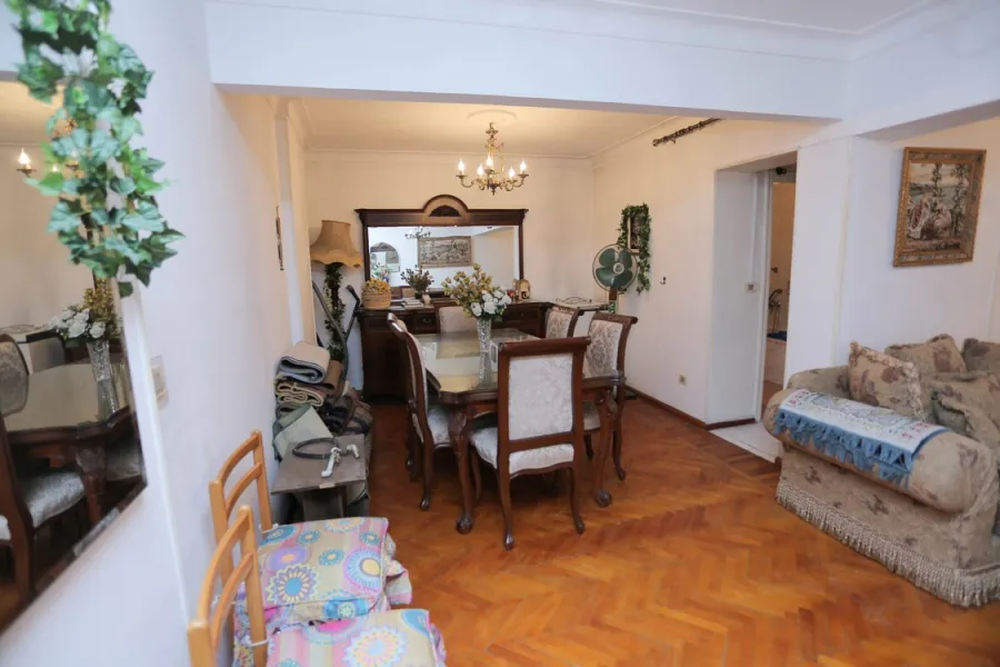 Apartment for sale 110m El-Saraya (Brunched from kornich Road.)