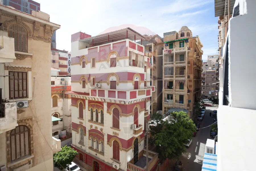 شقة للبيع 145 م كليوبترا (ش محمود الطوريني)