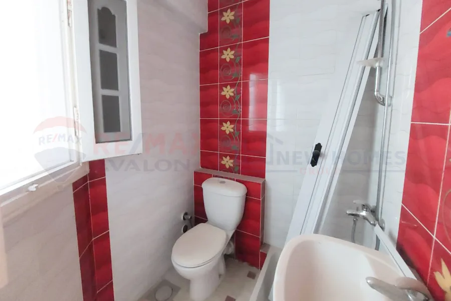 Apartment for sale 120 m Zizinia (Ibrahim Al-Attar St - steps from Abu Qir St)