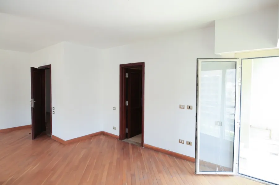 Apartment for sale 480m Laurent - Korneish Road