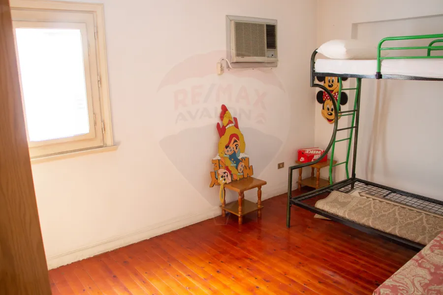 شقة للبيع 160 م سموحة ( خطوات من نادى سموحة )