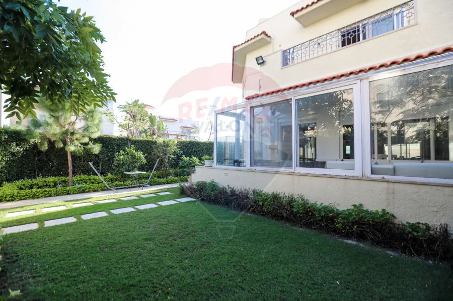 Villa for sale 340 m (Mirosa Compound) Beside Carrefour City Center and Designia Mall