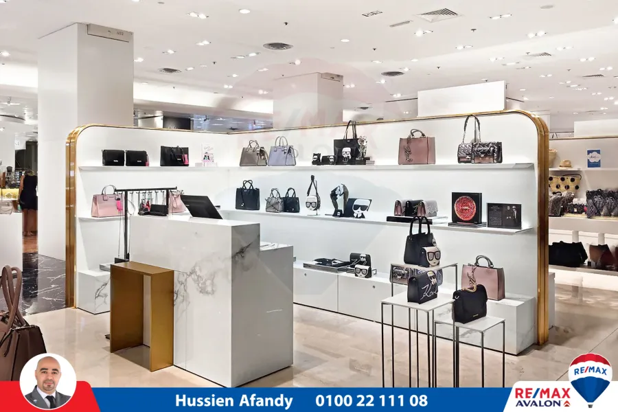 محل + ميزان للبيع 110 م + 135 م المندرة (ش جمال عبد الناصر)