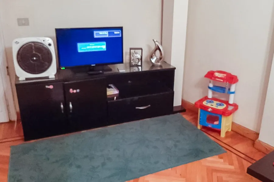 شقة للايجار قانون جديد 140م رشدى (ش أبو قير مباشرة)