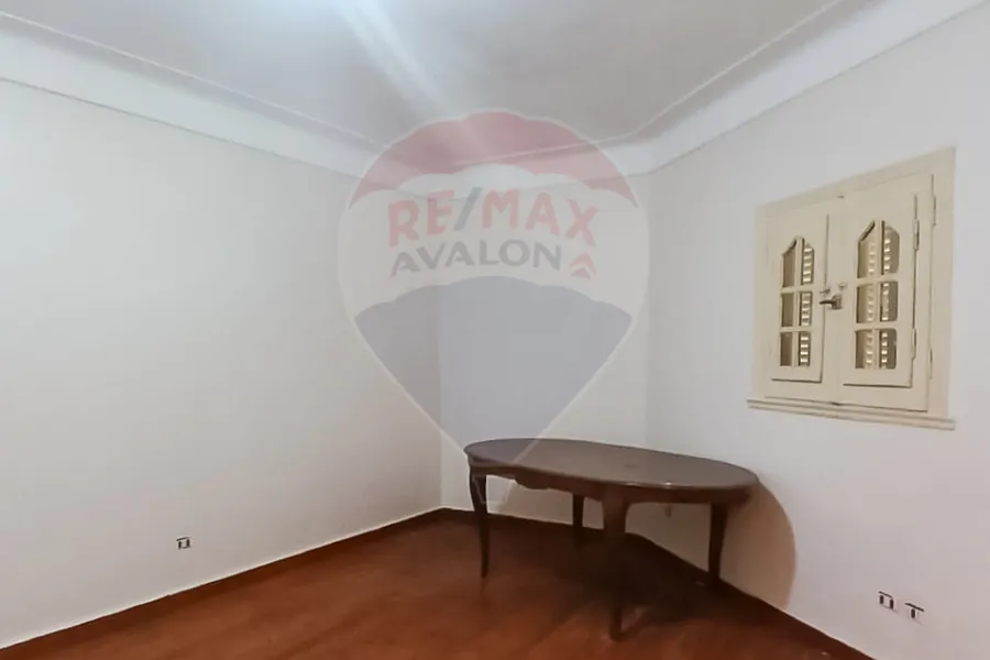 Apartment for rent 400 m Sporting (Port Said St.)