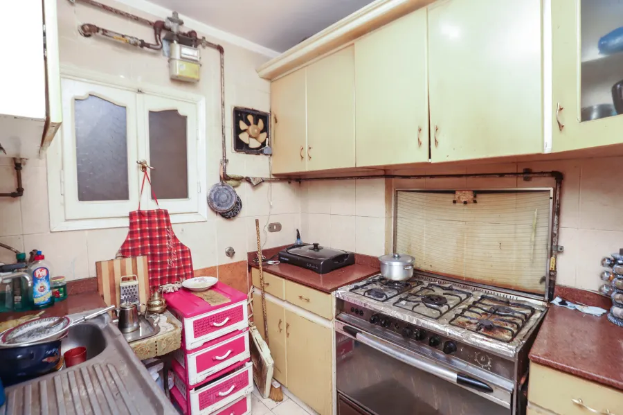 شقة مفروشة للإيجار 123م ميامي ( ش سيد رضوان )