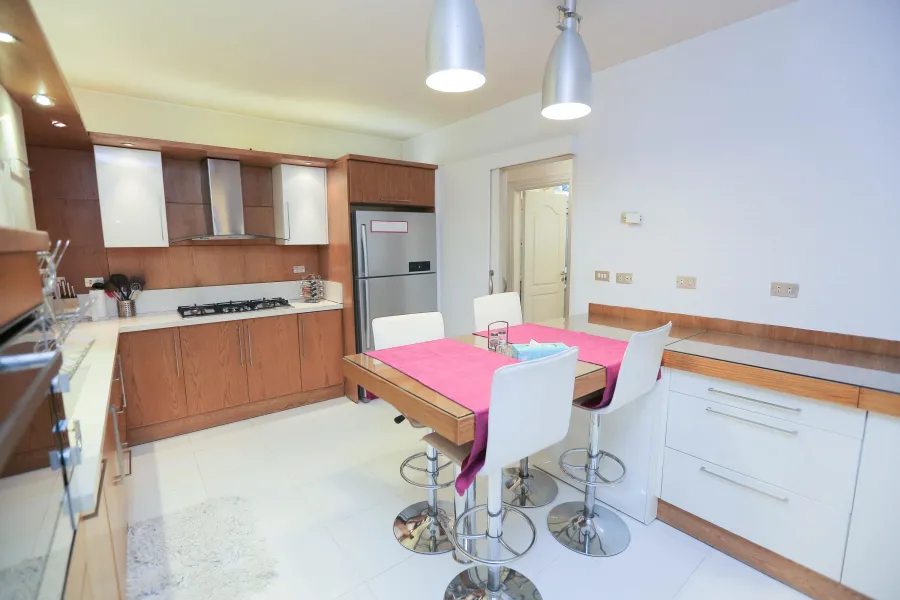 شقة للبيع 315م سموحة ( كوبري 14 مايو - عمارات الوطنية)