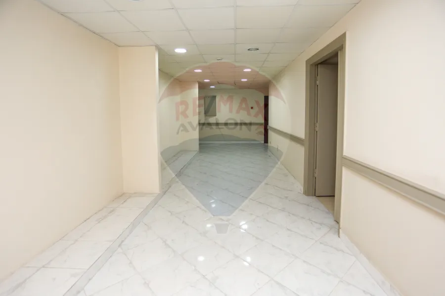 ميزانين للايجار 825 م سموحة (ش فوزى معاذ)