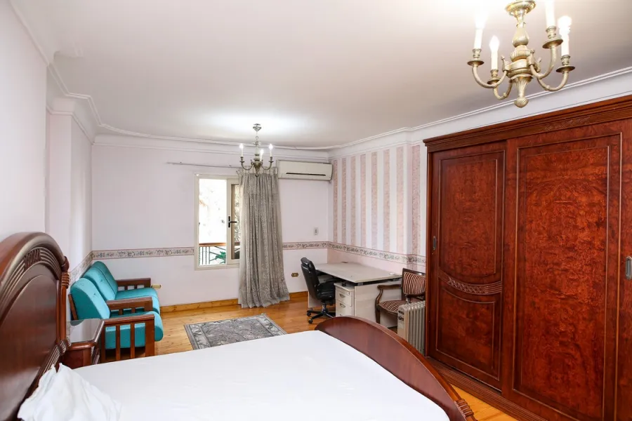 شقة للايجار مفروش 310م كفر عبده (خطوات من ش أبوقير)