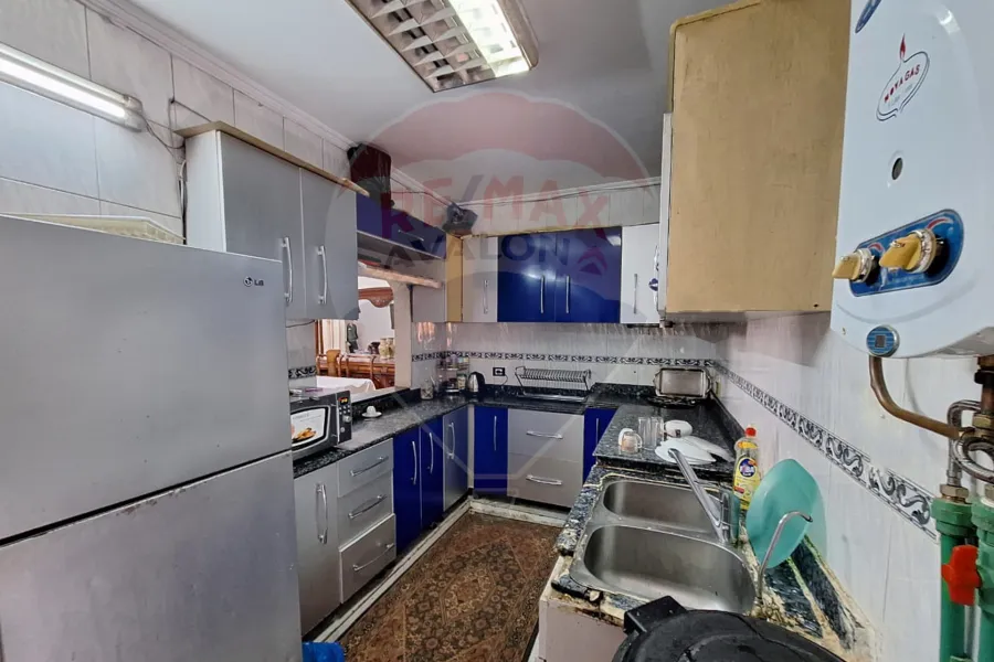 Apartment for sale 200 m Sidi Bishr (Khaled Ibn Al Walid St Brand building.)