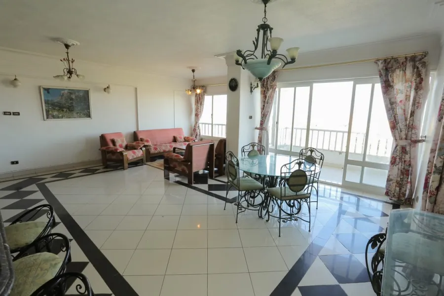 Furnitued Apartment for Rent 160m El-Montazah (Sheraton El-montazah Tower)