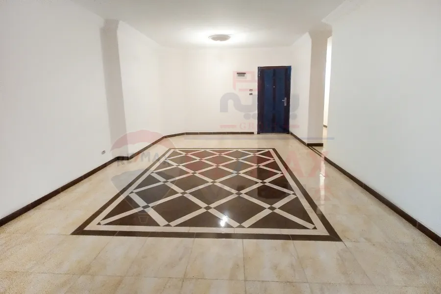 شقة للبيع 120م فلمنج (ش عبد الفتاح الطويل )