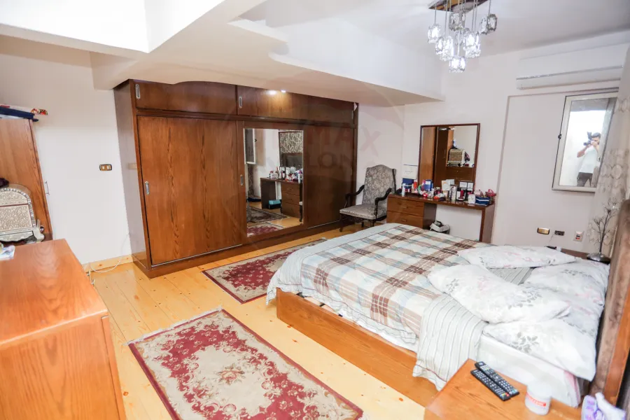 Apartment for sale 400 m San Stefano (steps from San Stefano Mall and the sea)