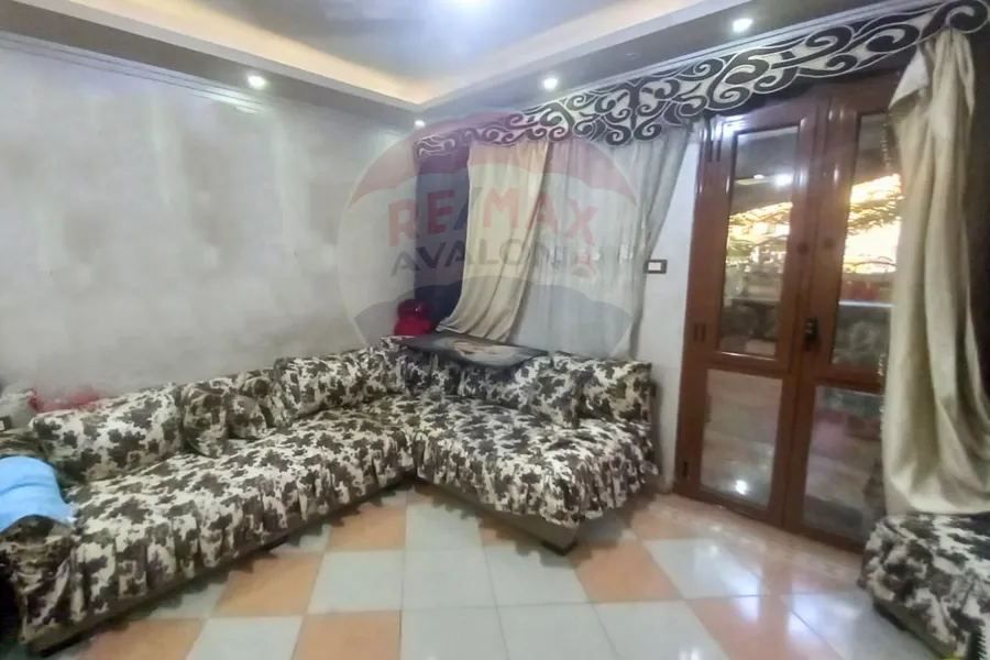 شقة للبيع 130 م سيدي بشر (ش ملك حفني)