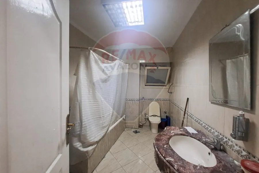 Apartment for sale 216 m Smouha (14 May Bridge)