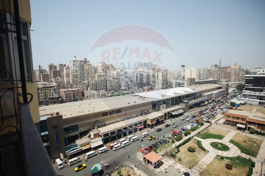 شقة للبيع 243 م سموحة (ش بهاء الدين الغتوري)