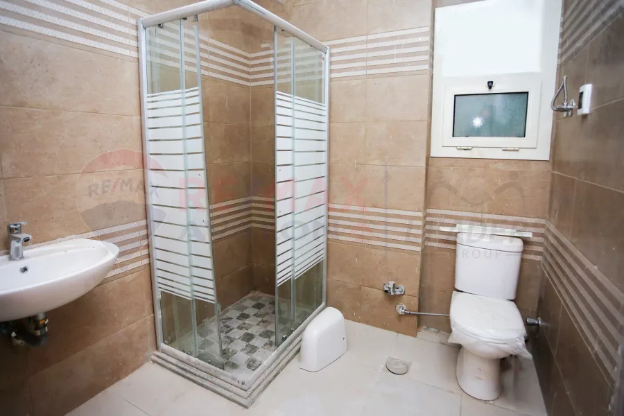 شقة للبيع 177 م (صواري) فيو مفتوح علي البحيرة