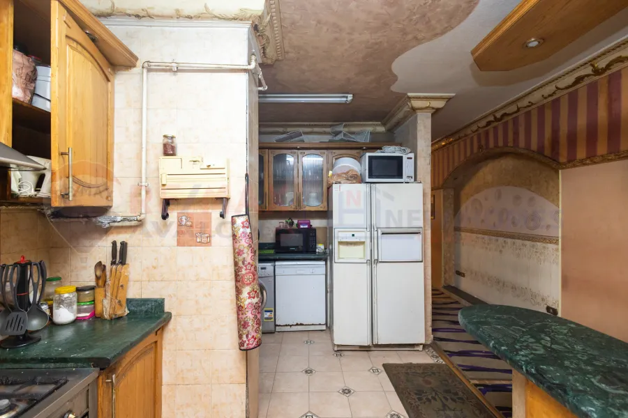 شقة للبيع 330 م ميامي (على البحر مباشرة)