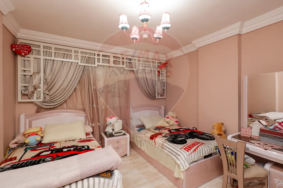 Apartment for sale 205 m Alsoyof (Mostafa Kamel St.)