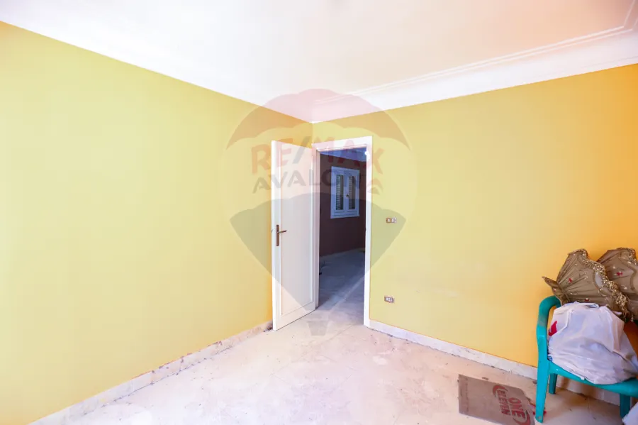 شقة للبيع 212 م العصافرة (خطوات من جمال عبد الناصر)