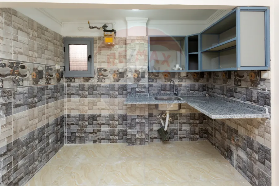 Apartment for sale 85 m Zezinia (Branched from Abu Qer st.)