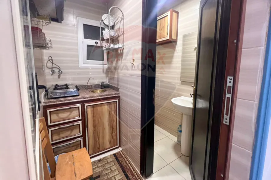 شقة للإيجار 135 م محطة الرمل (ش شكور)