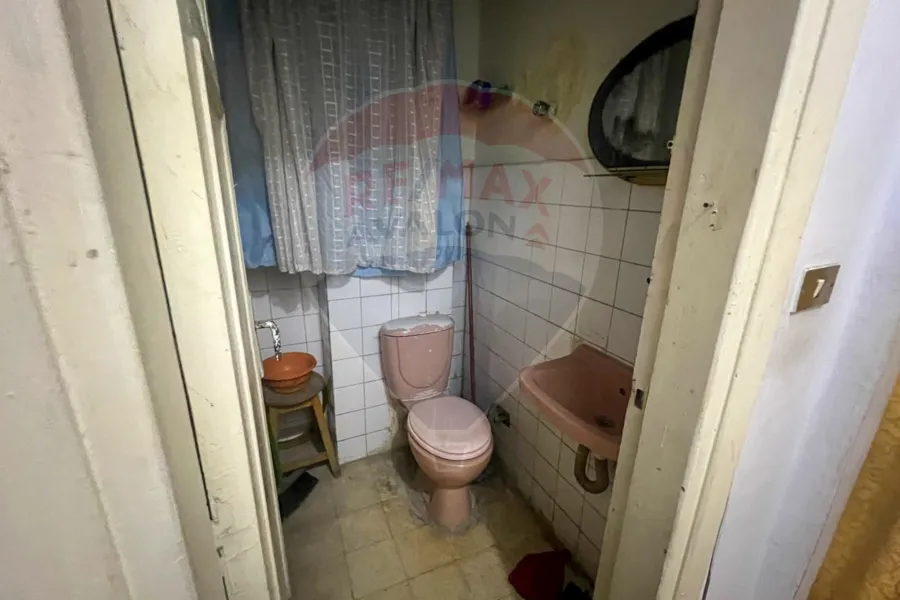 عيادة للبيع 40 م سبورتينج (ش بور سعيد)