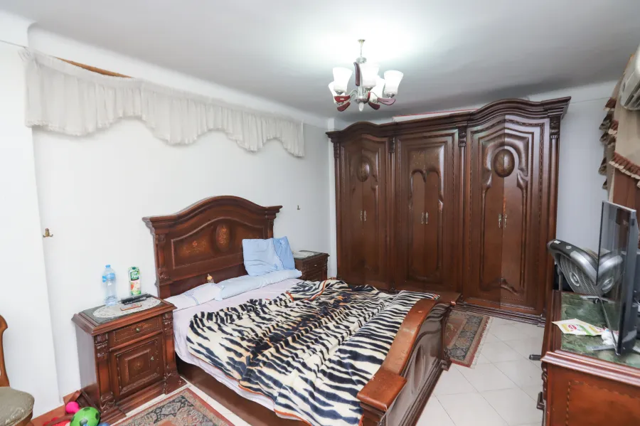 شقة مفروشة للإيجار 123م ميامي ( ش سيد رضوان )