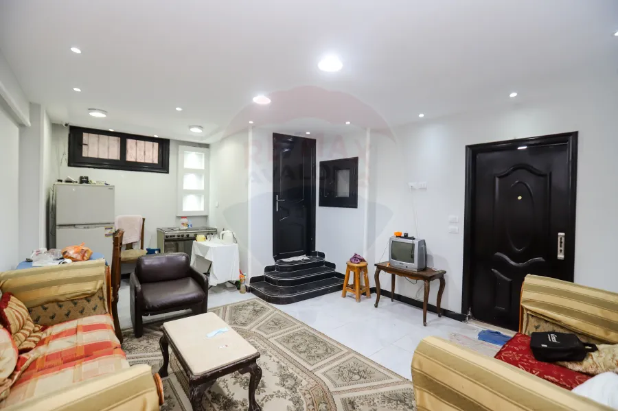 قة ادارى للبيع 60 م الابراهيميه (خطوات من البحر)