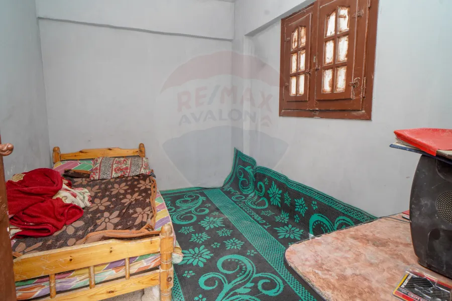 (فرصة إستثمارية) مصنع للبيع 2,164 م برج العرب الجديدة (المنطقة الصناعية الرابعة)