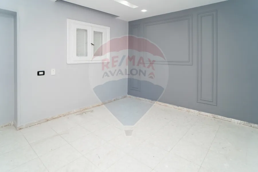 فيلا توين هاوس للبيع 200 م المعمورة الشاطئ (علي البحر مباشرة)